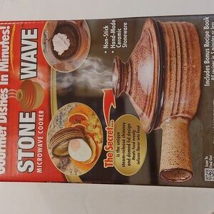 Stone Wave Microwave Cooker NIB